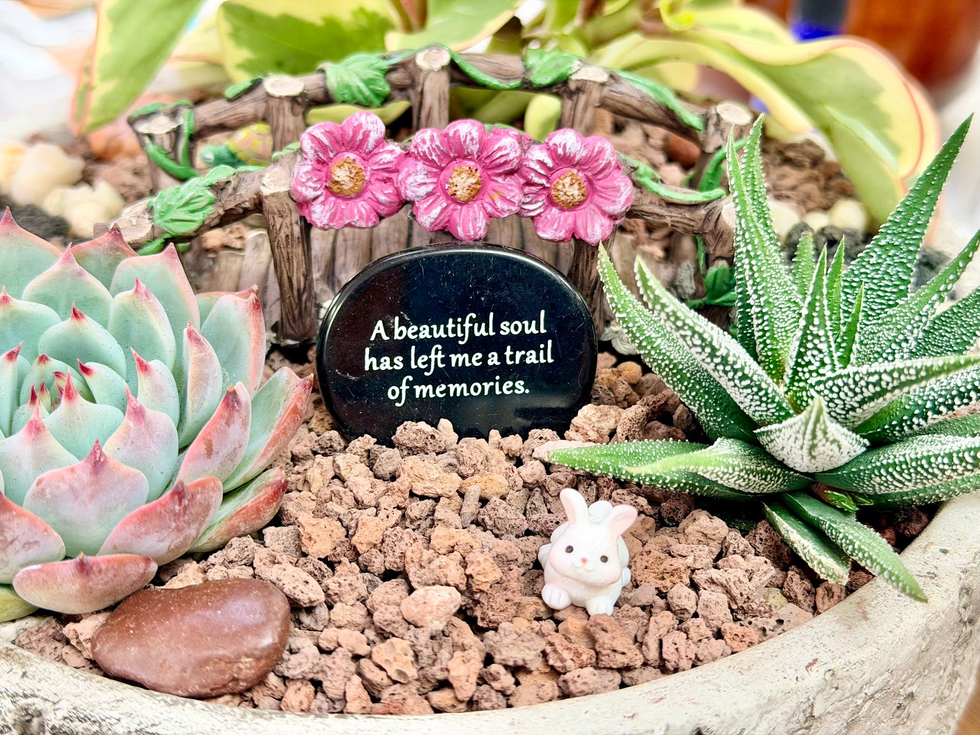 "A Beautiful Soul" Memorial Keepsake Stone – White Marble