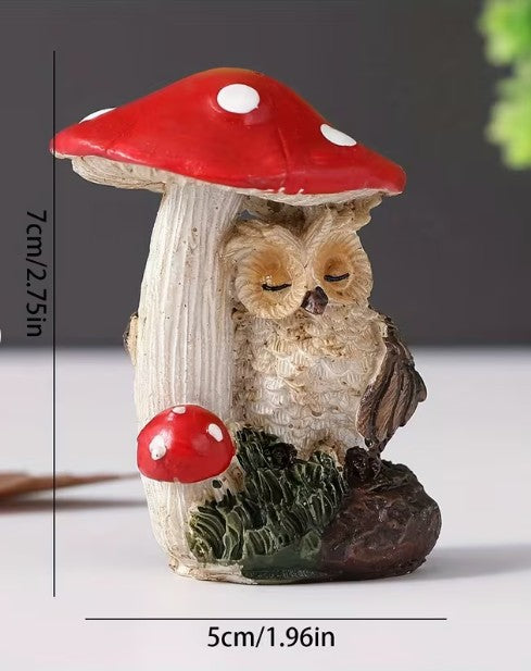 Owl Under Mushroom Plant Decoration – Whimsical Gift for Plant Lovers