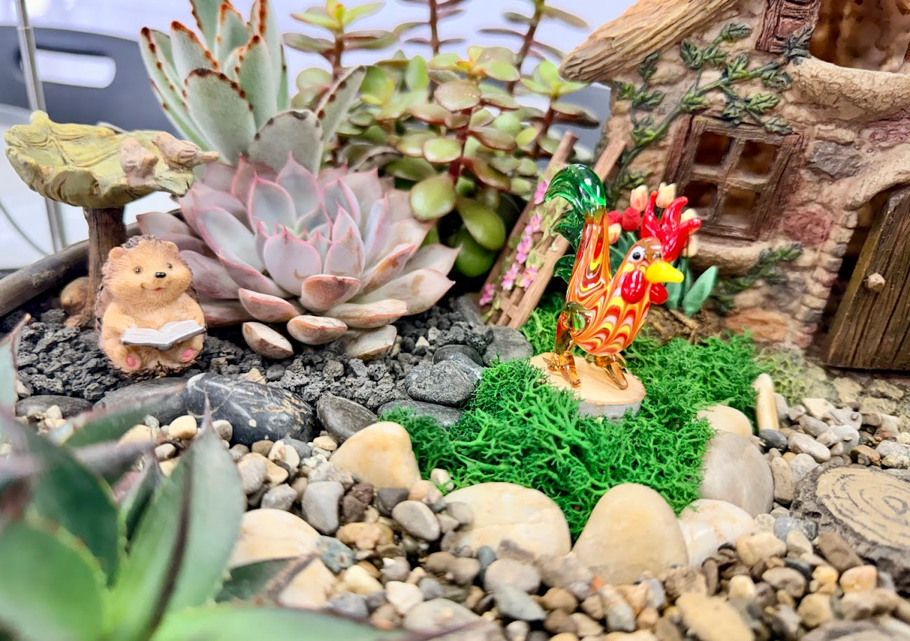 Hedgehog Fairy Garden Figurines – Reading, Welcome, Mushroom Hat